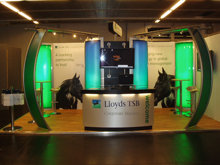 Lloyds TSB - Custom Build Stand